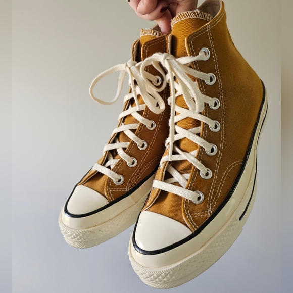 Chuck 70 Recycled Canvas Hi-Tops - Picture 1 of 7